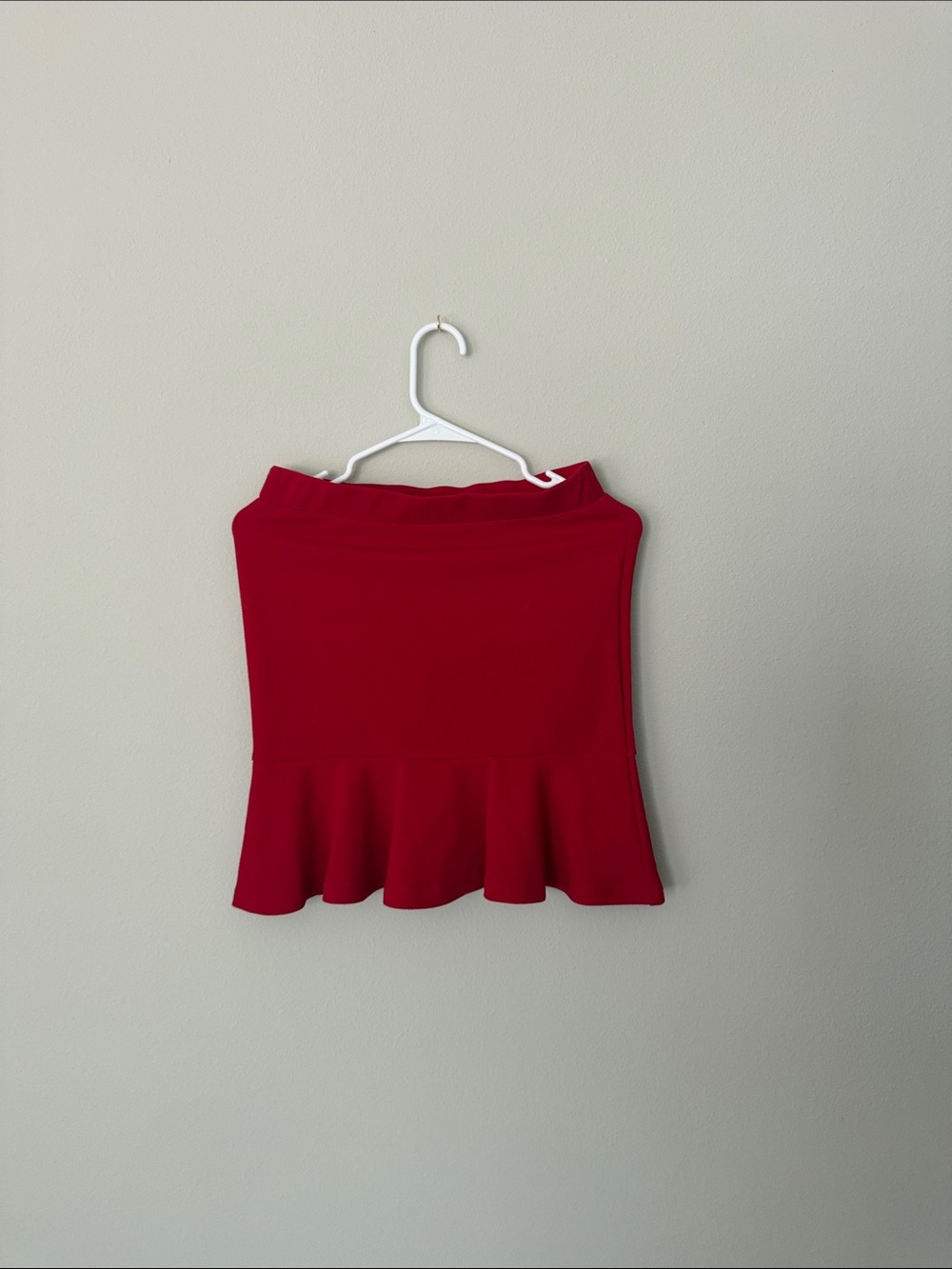solid red flounce hem mini skirt from SHEIN